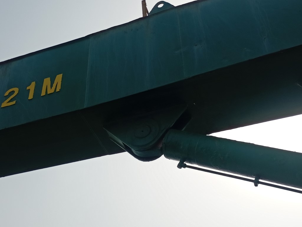 4893fea5b6ffbbe9e4ec39064178989