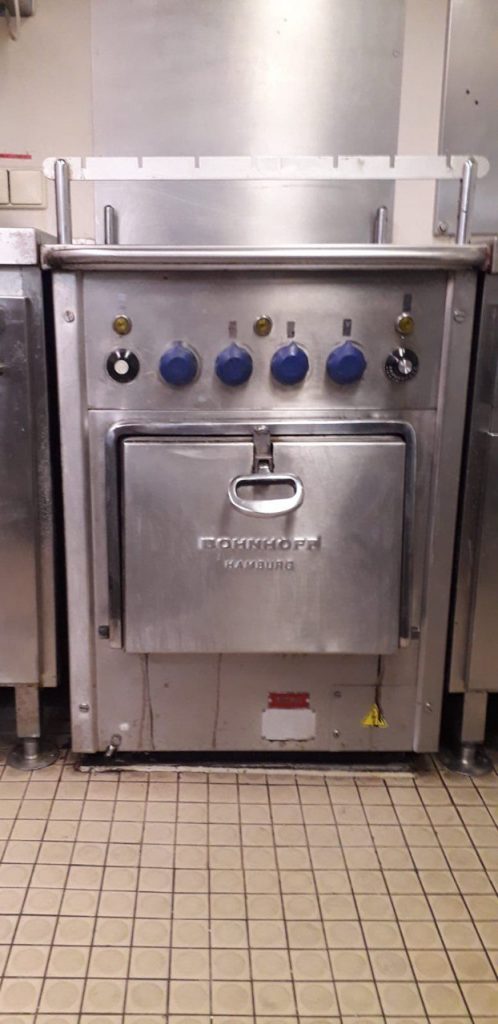 4e4ea03aa4667666cc5e325f4f1a276