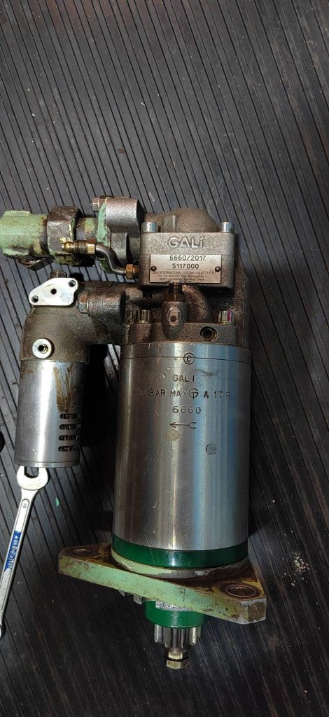 723ee0f04e8a5544a6f1eafda5b9823