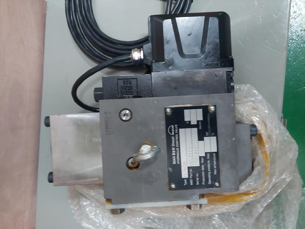 ef178db039c85f8ff268562623c4152