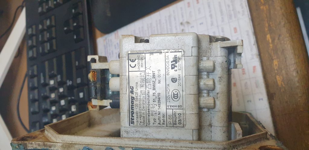 b3c1a0661beae4d1d386a4a3a60da09b_