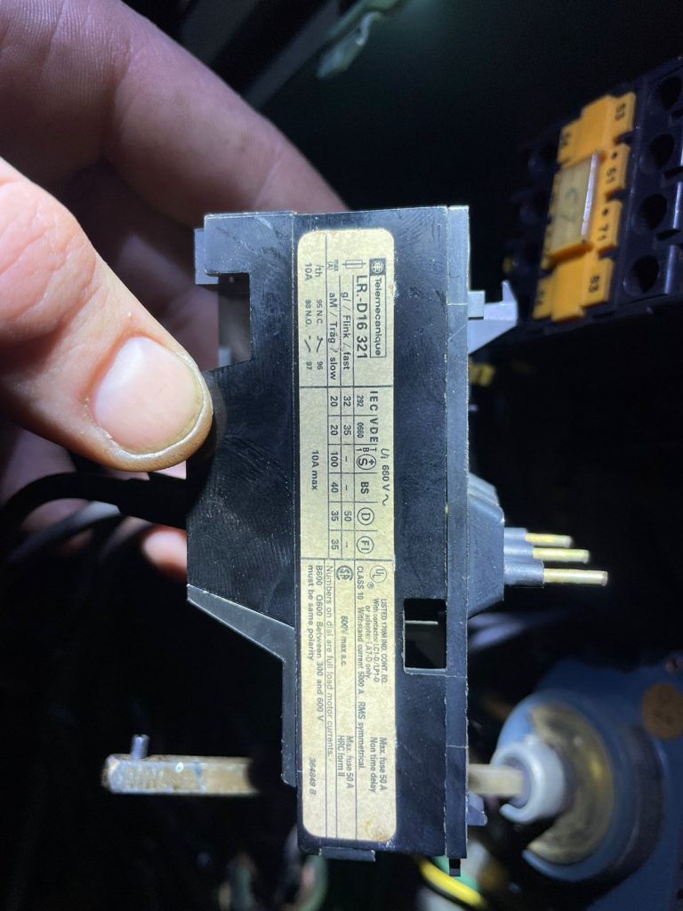 4812518ddea70def1c1ee454f554f0dd_