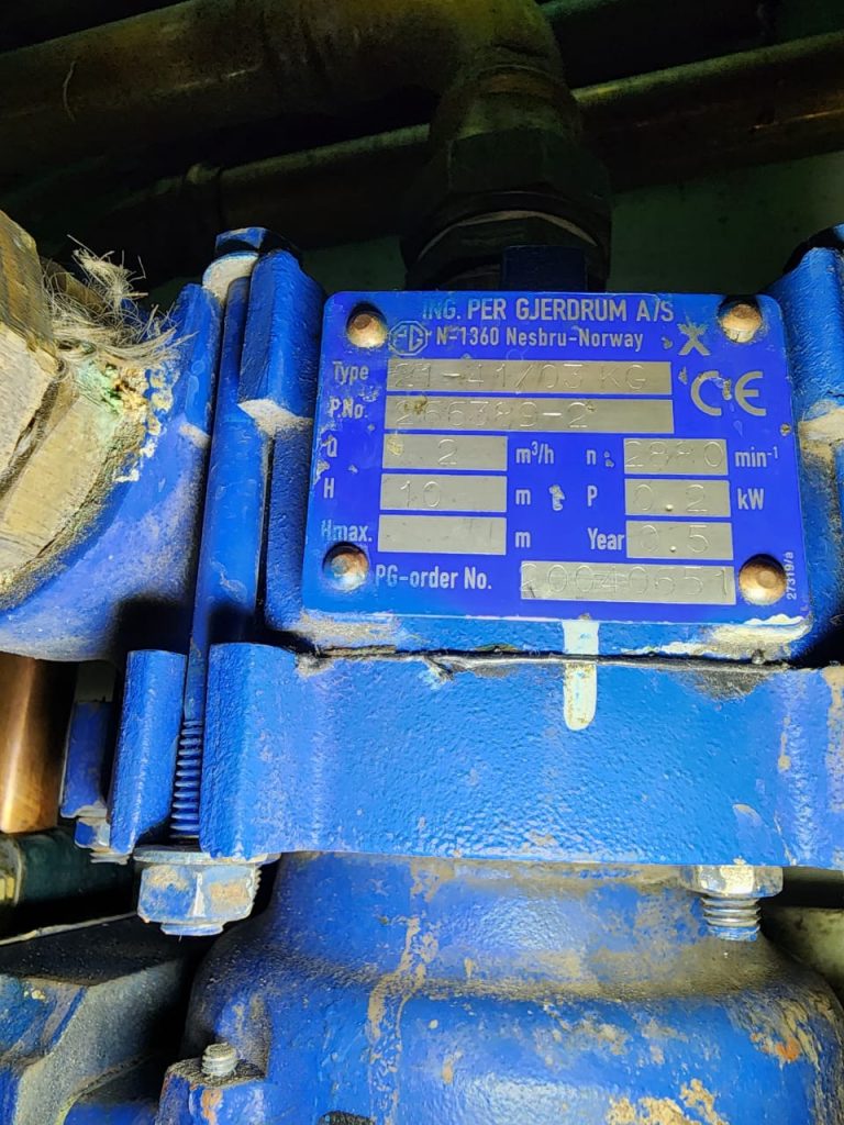 bb648d7de0595d3e82156165182c407