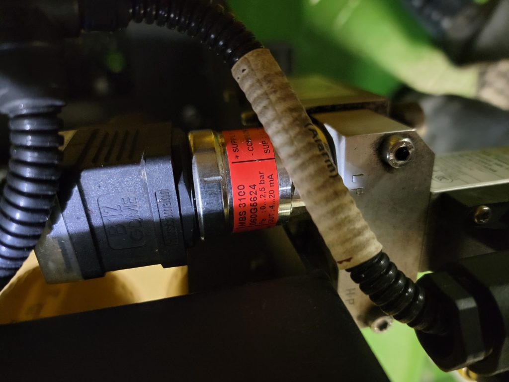 df913e5a1fb96a6622cf63b12a652424_