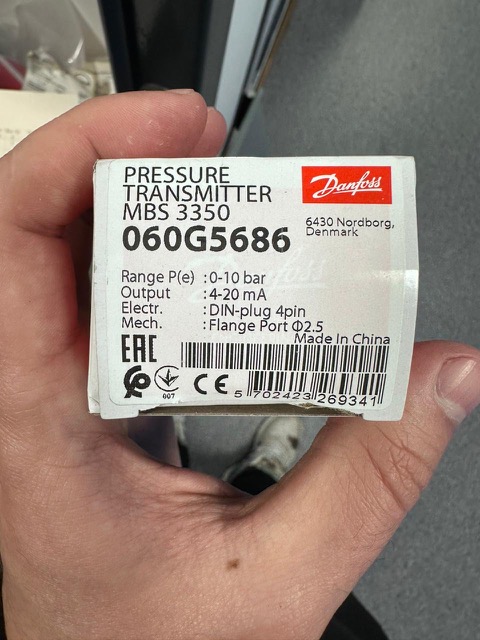 15f919ae5a0f5a9cf6eb9b0f205995b7_