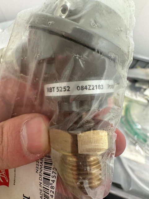 84115fe09d8909eac250882e1aafcee9_