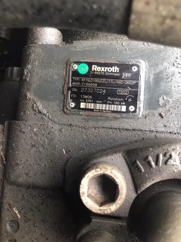 04bf49f6f6296f47652fd2416858c1b