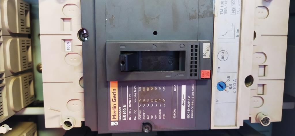 76c4c7eec2e8eda6a1df4db4c195810