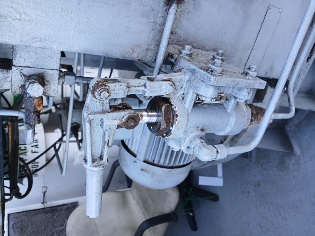 9d992c3b2054e4cb69b6b3e78b9d70a