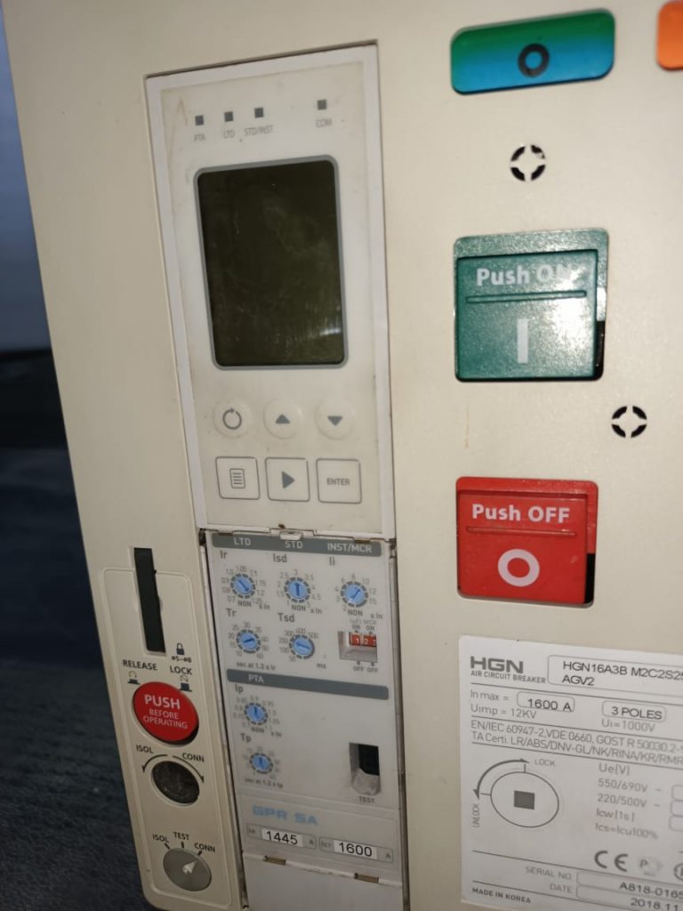 f39fa59d500b8fc9a532f4b5a9ca617