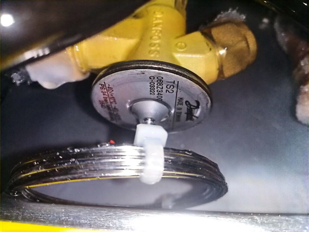 2615caac16fddd49f9b0c41bf958a2e