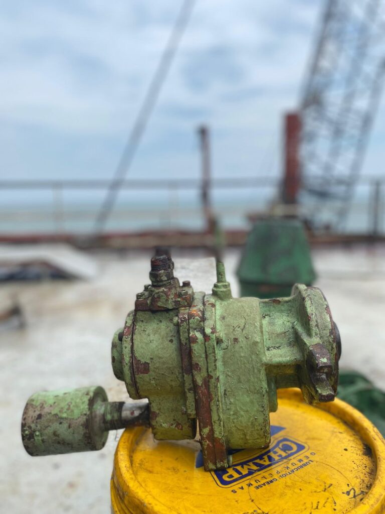 9cfa3df2126429ce1d3132bd7d1025c