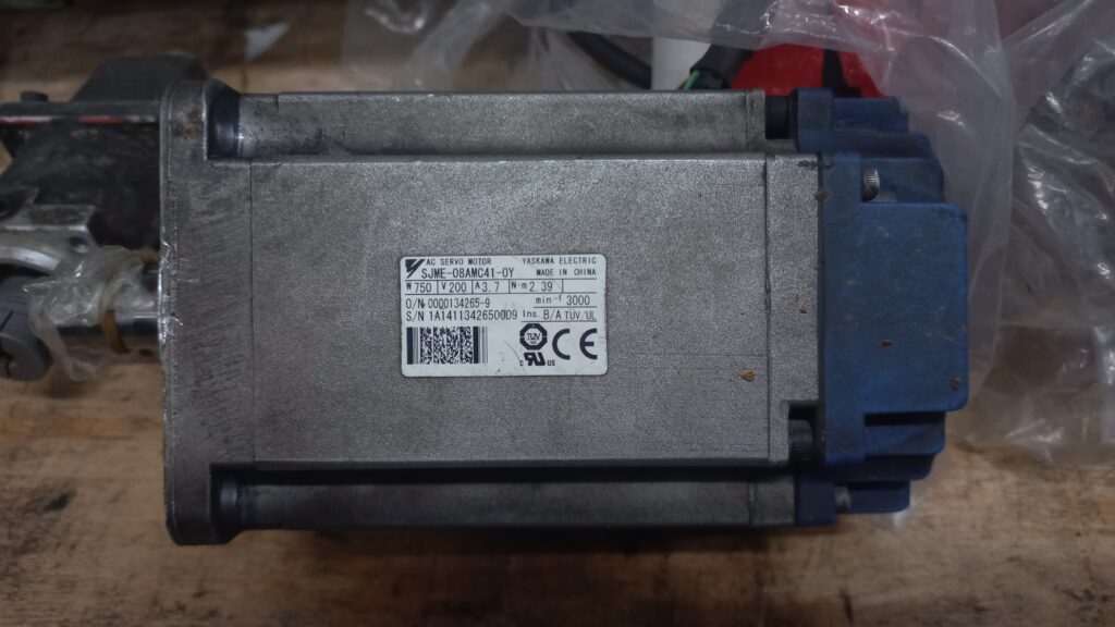 4b727c64815d7545e83e031455bd05b