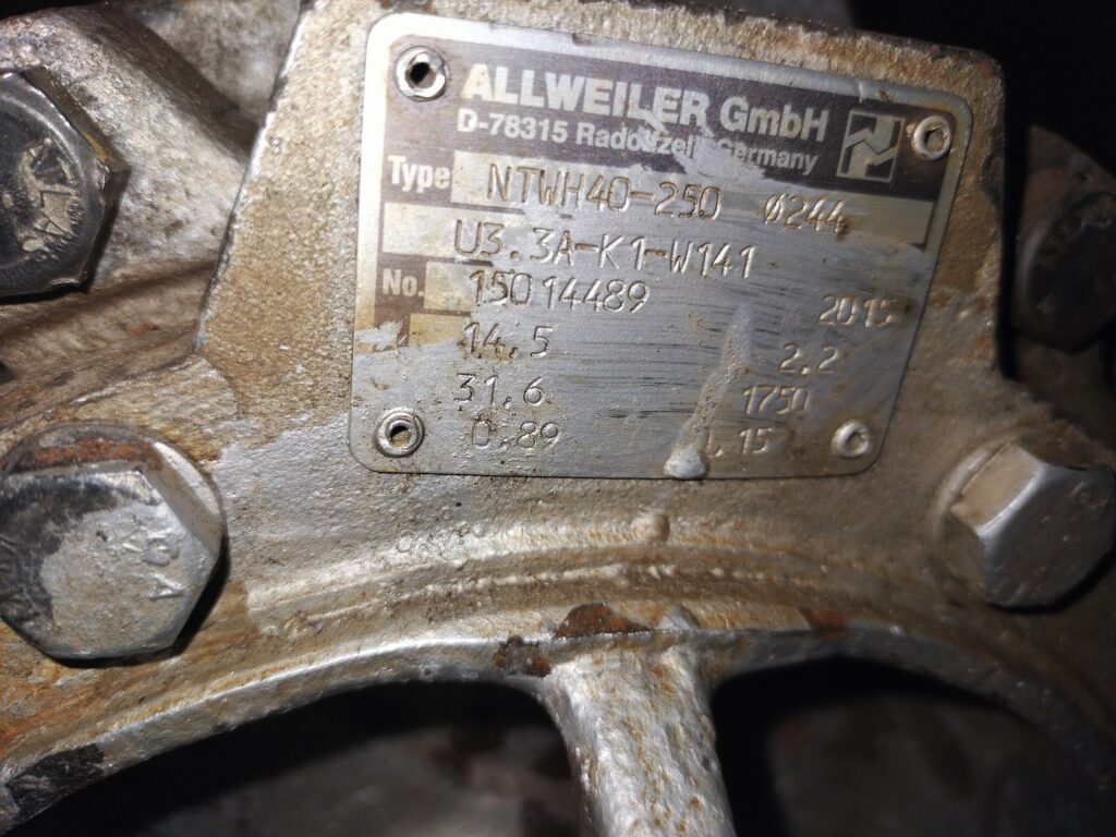 QO00027035_EGBCirculPump